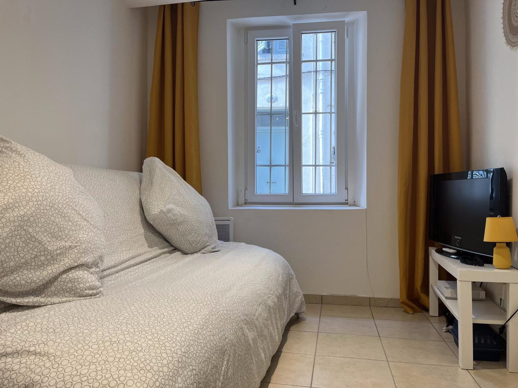 Studio Equipe Confort Proche De Toutes Commodites La Seyne-sur-Mer Exterior photo